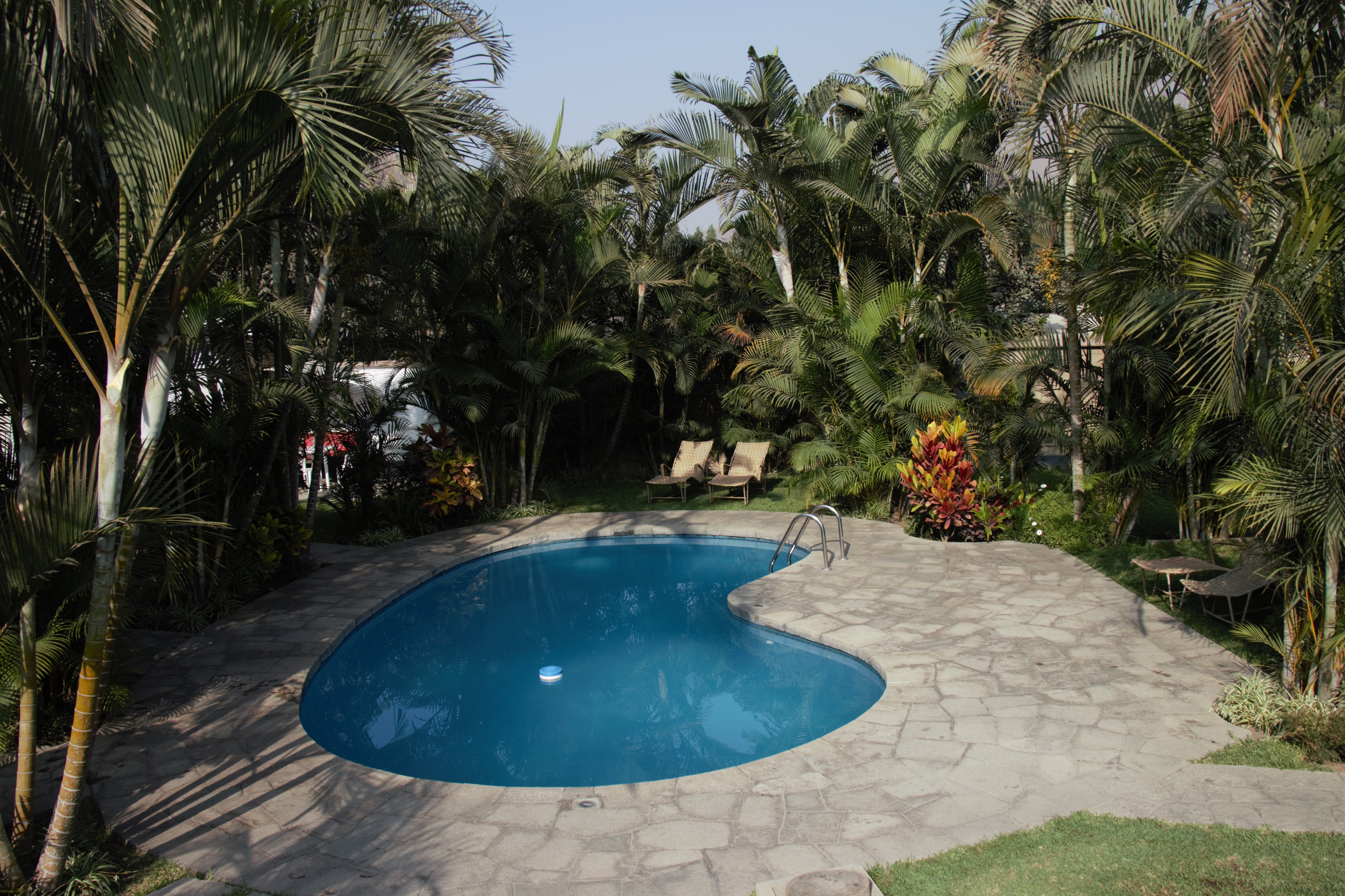 Piscina vista panorámica — bungalows Santa Eulalia